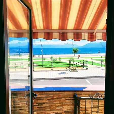 Seafront House Gabbiano Blu Apartamento *